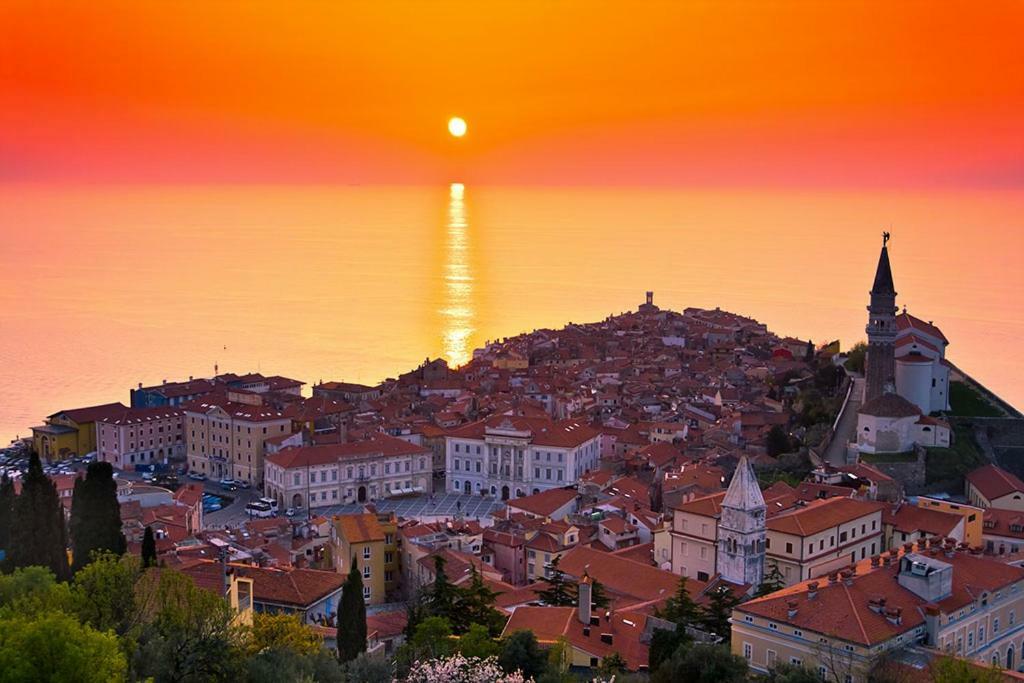Amazing View Pirano Apartment Bagian luar foto